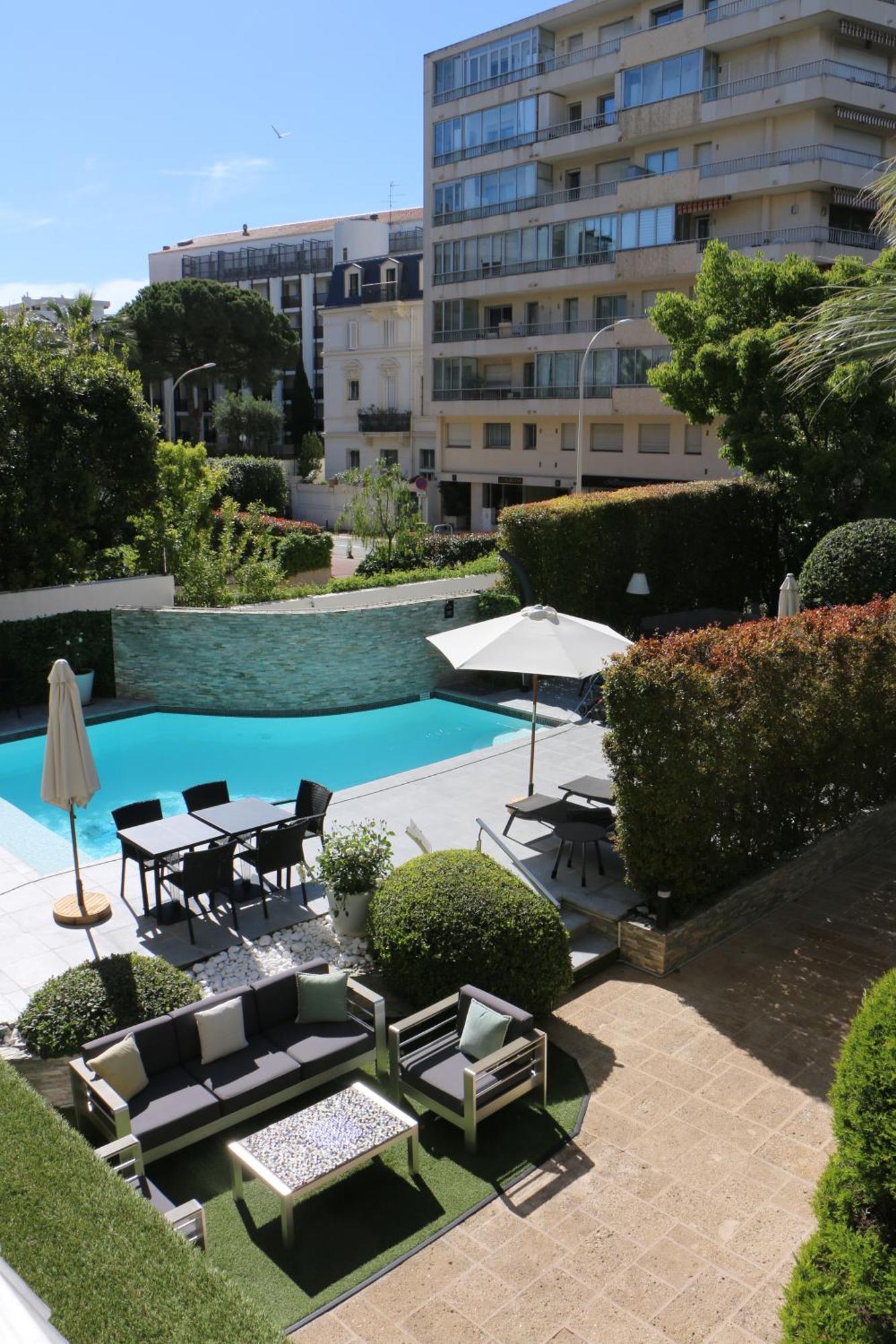 Hotel Victoria Cannes Exterior photo
