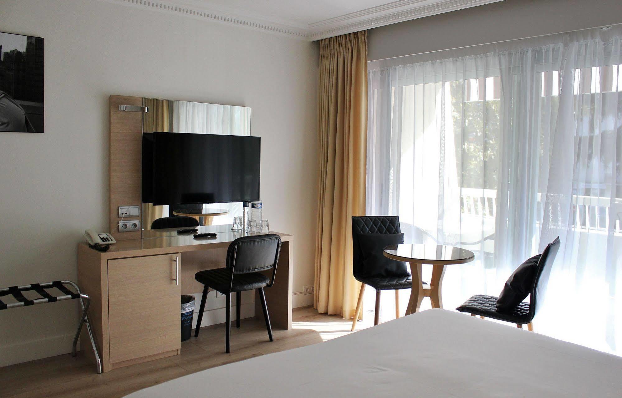 Hotel Victoria Cannes Exterior photo